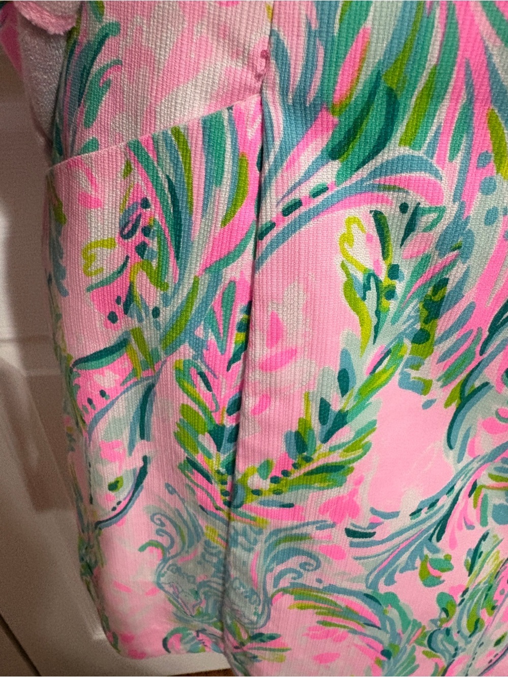 Lilly Pulitzer Pink/Multicolor Palm Print Half-Zip Skipper Popover top and skort - Picture 4 of 4